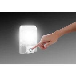 Plafoniera Brunner Auriga -Negozio Campeggio Economico plafoniera brunner auriga involucro resistente 550 lumen 48 led 17