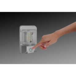 Plafoniera Brunner Auriga -Negozio Campeggio Economico plafoniera brunner auriga involucro resistente 550 lumen 48 led 18